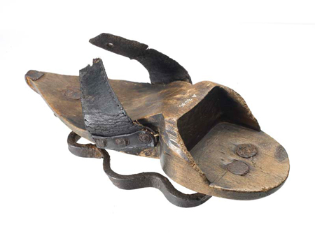 Foreshore finds: Mudlarking on the Thames | Museum of London
